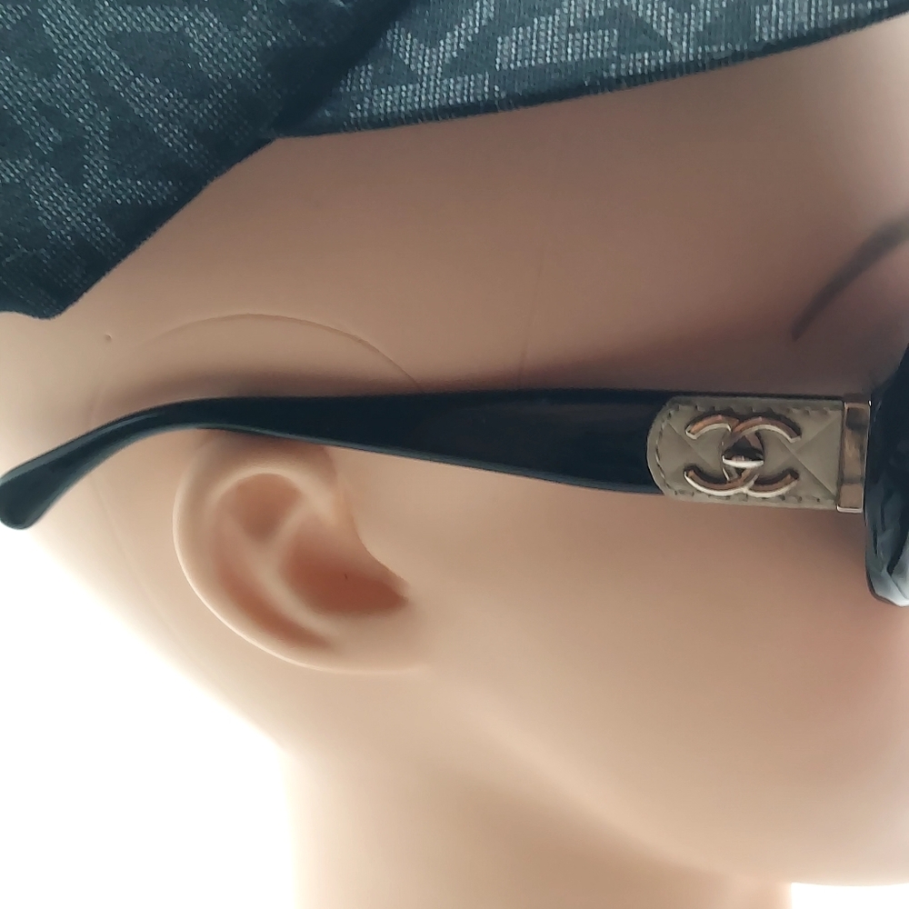 Chanel CC Black Turnlock Sunglasses Quilted Leather Trim With Case - Picture 2 of 7